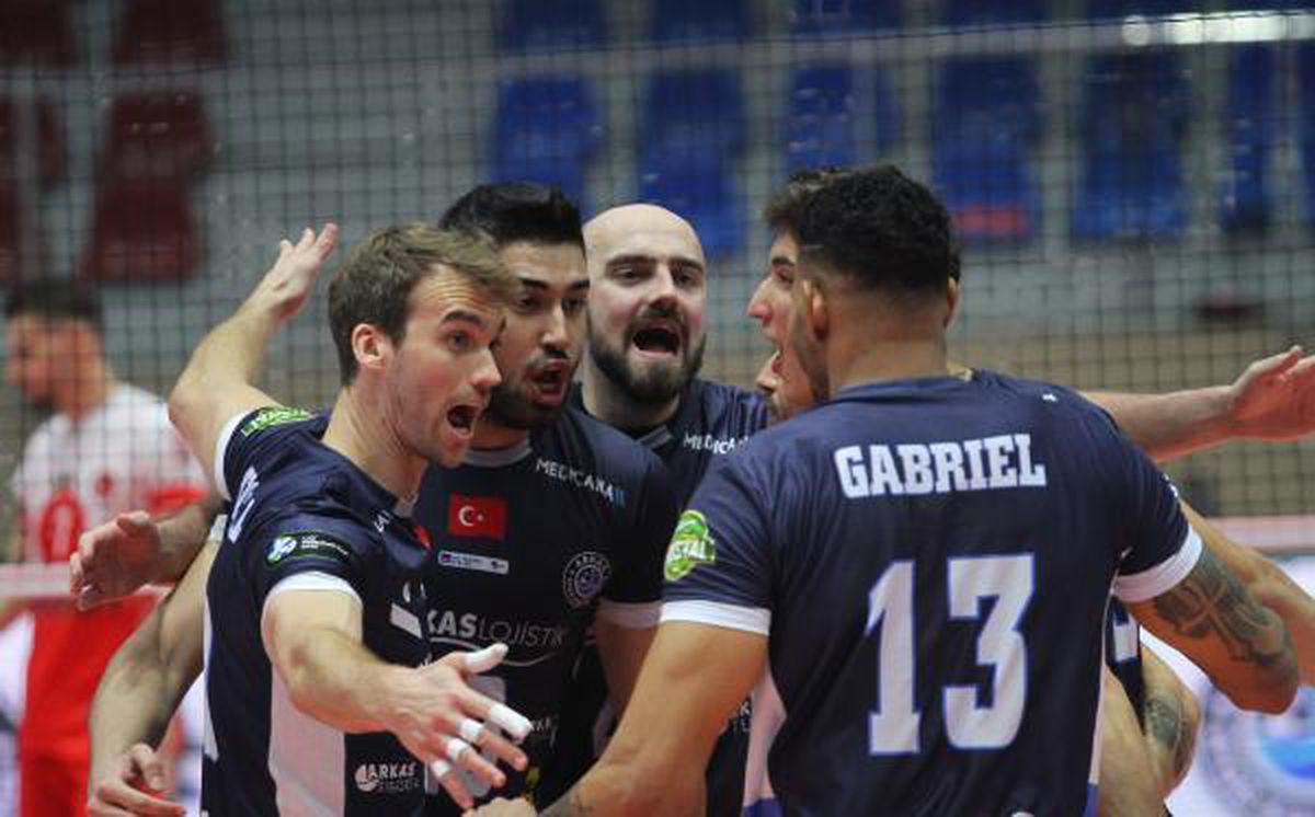 Arkasspor avantajı kaptı
