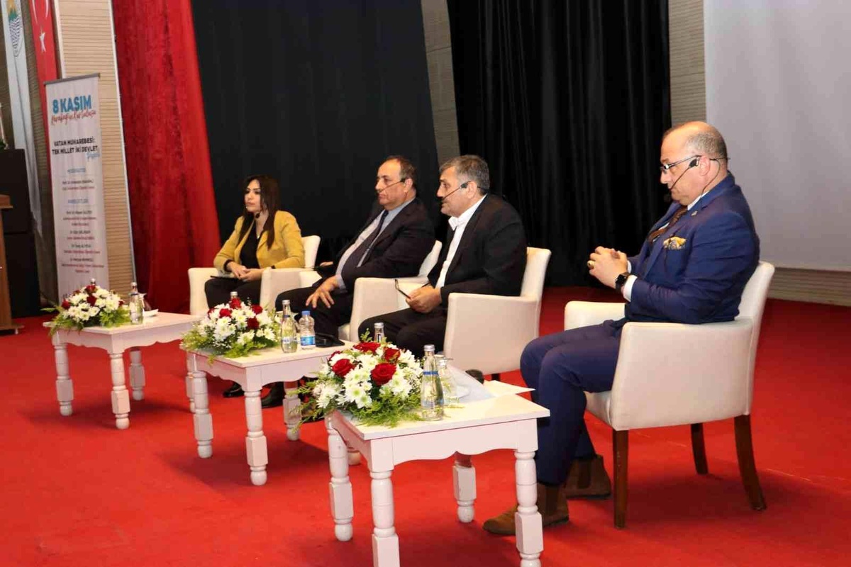 Azerbaycanlı Büyükelçi ve akademisyenler Karabağ Zaferini anlattı