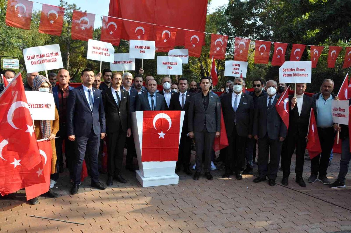 Son dakika haber | Batman\'da şehit ve gazi ailelerinden İYİ Partili Türkkan\'a tepki