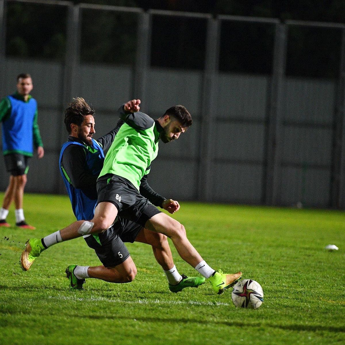 Bursaspor günü çift idmanla tamamladı