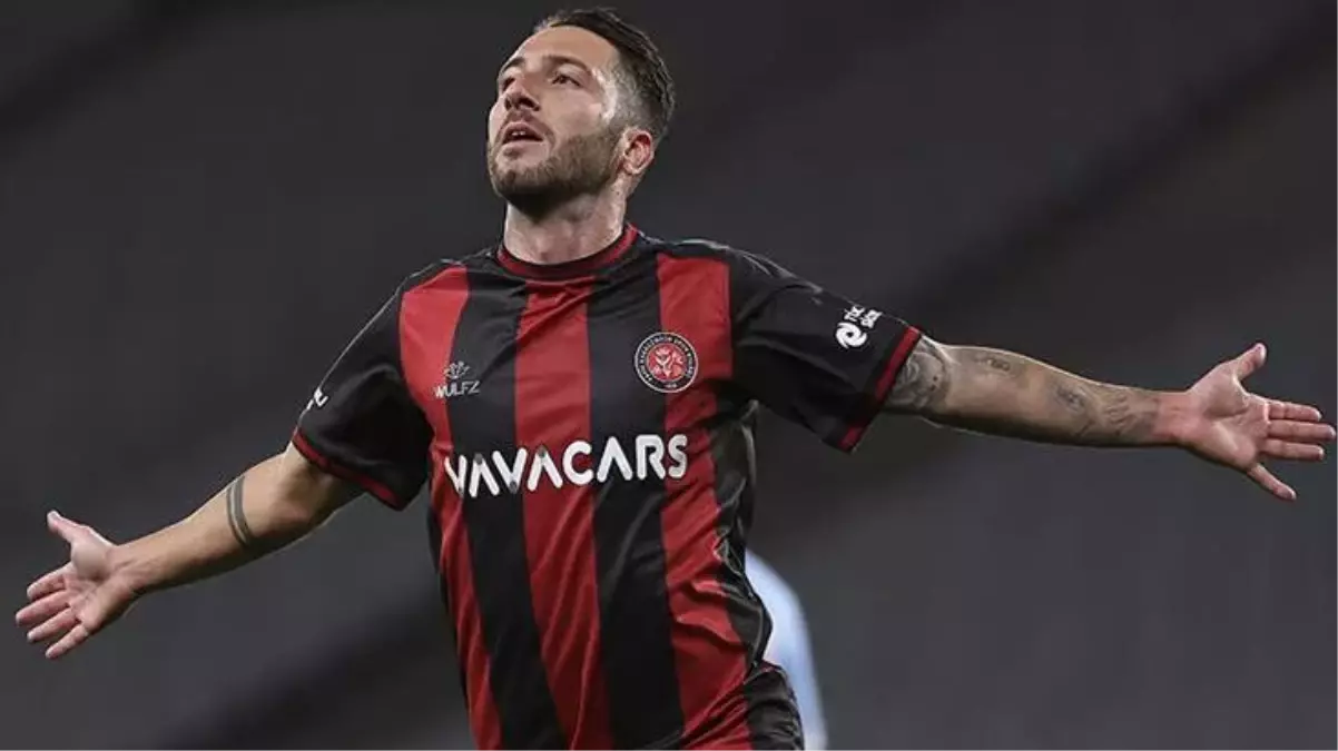 Fatih Karagümrük\'te top koşturan Andrea Bertolacci, Emre Belözoğlu ve Fatih Terim\'i karşı karşıya getirdi