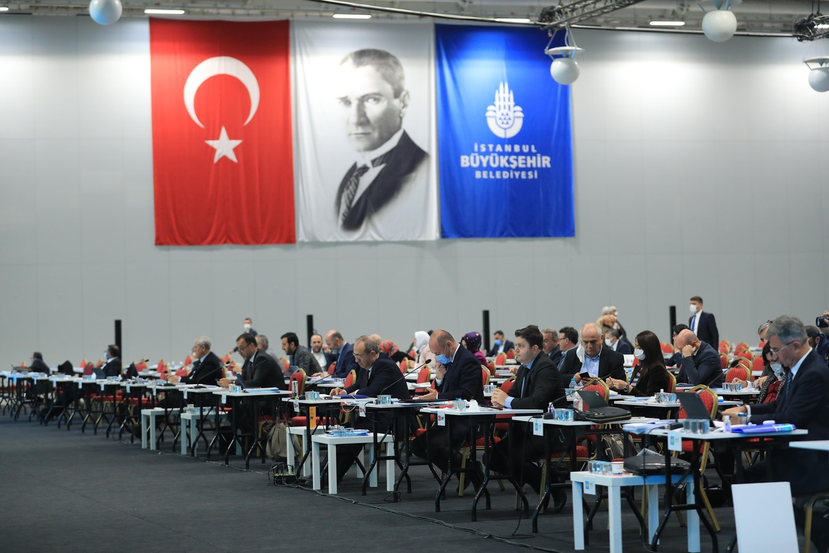 İBB Meclisinde "yeni otobüs alımı" konusu tartışıldı