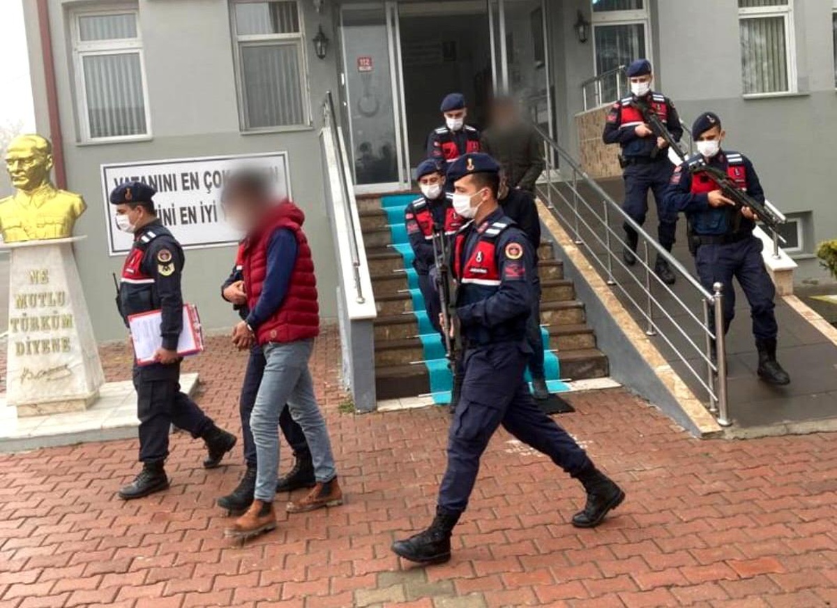 Son dakika haber | Köylere dadanan kablo hırsızları yakayı ele verdi: 4 gözaltı