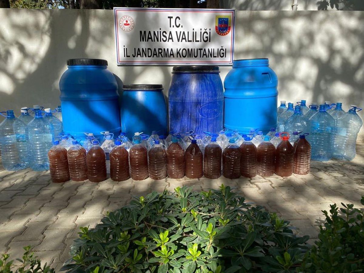 Manisa\'da 1220 litre kaçak içki ele geçirildi