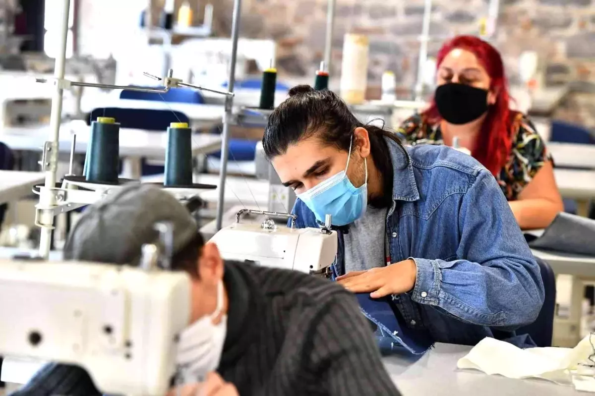 Meslek Fabrikası\'nda 75 branşta kurs veriliyor