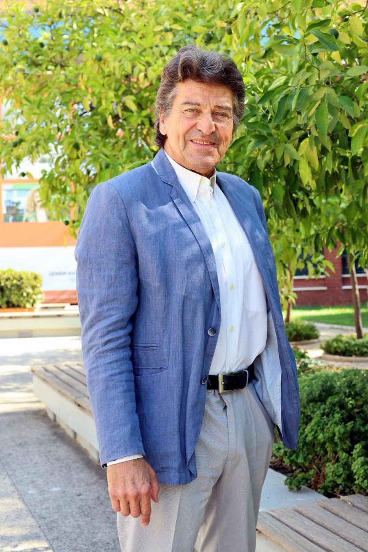 Prof. Dr. Kozanoğlu: Tesisat borusu geçirmek için kirişi keseni gördüm