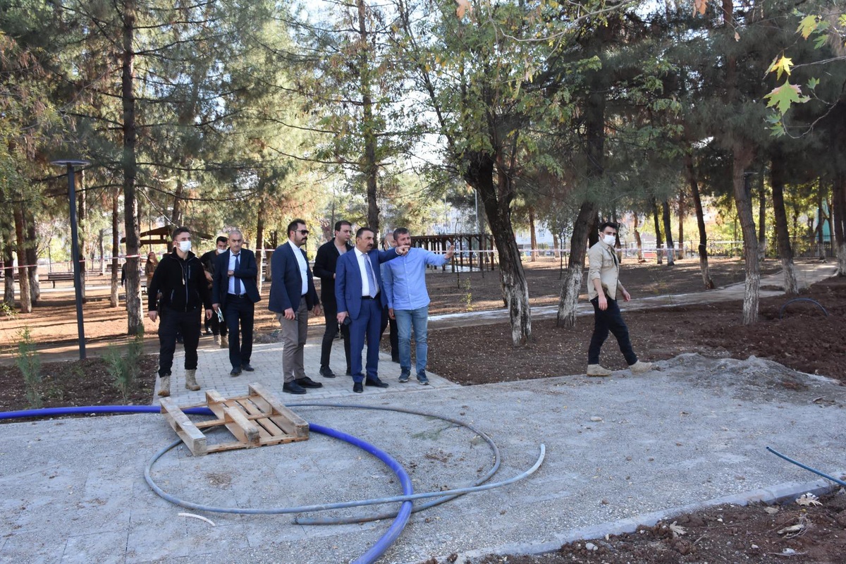 Son dakika gündem: Siirt Valisi Osman Hacıbektaşoğlu yatırımlarla ilgili incelemelerde bulundu