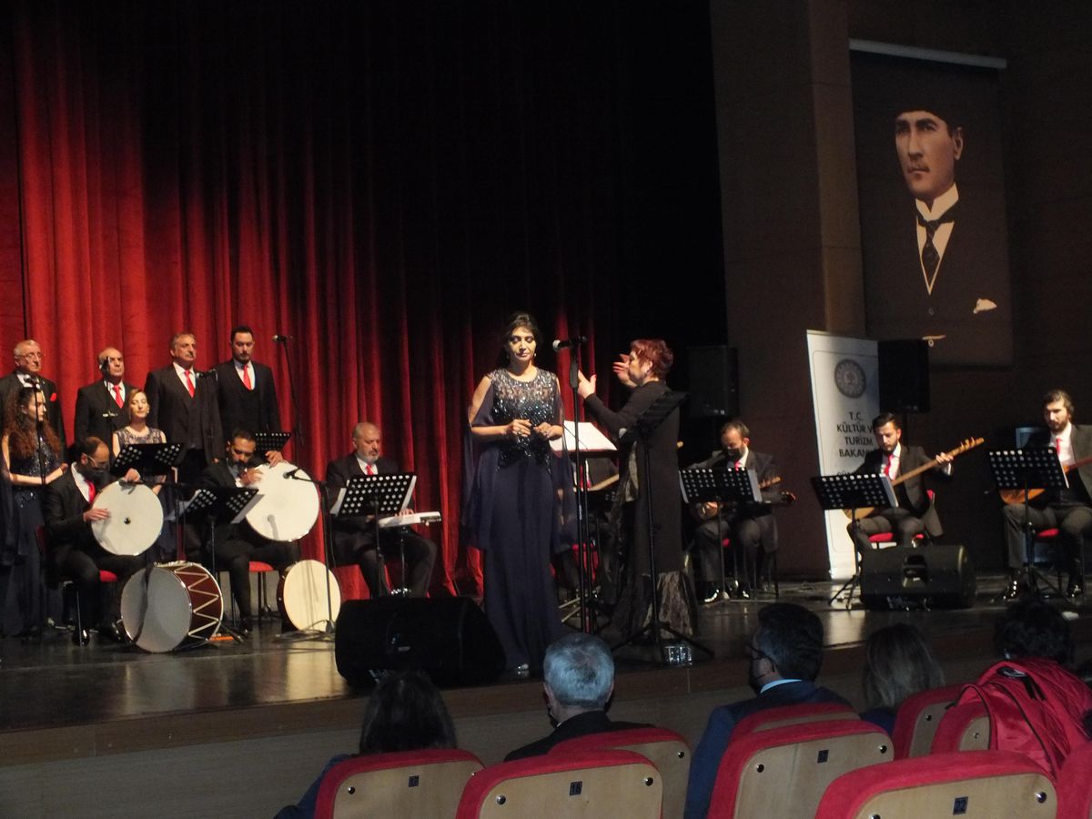THM Korosu "Atatürk\'ü Anma" konser programı düzenledi