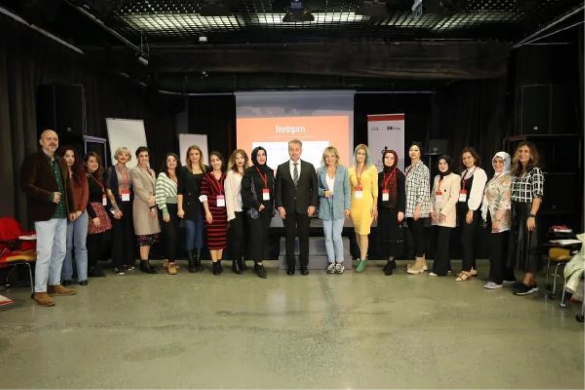 Türkiye\'nin 7 ilinden seçilen kadın sanat elçilerine eğitim desteği