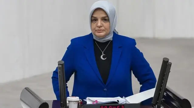 AK Partili Ayşe Keşir, Akşener'e mektup yazdı: Küfürlü dil kullanarak siyasetin bacısı olamazsınız