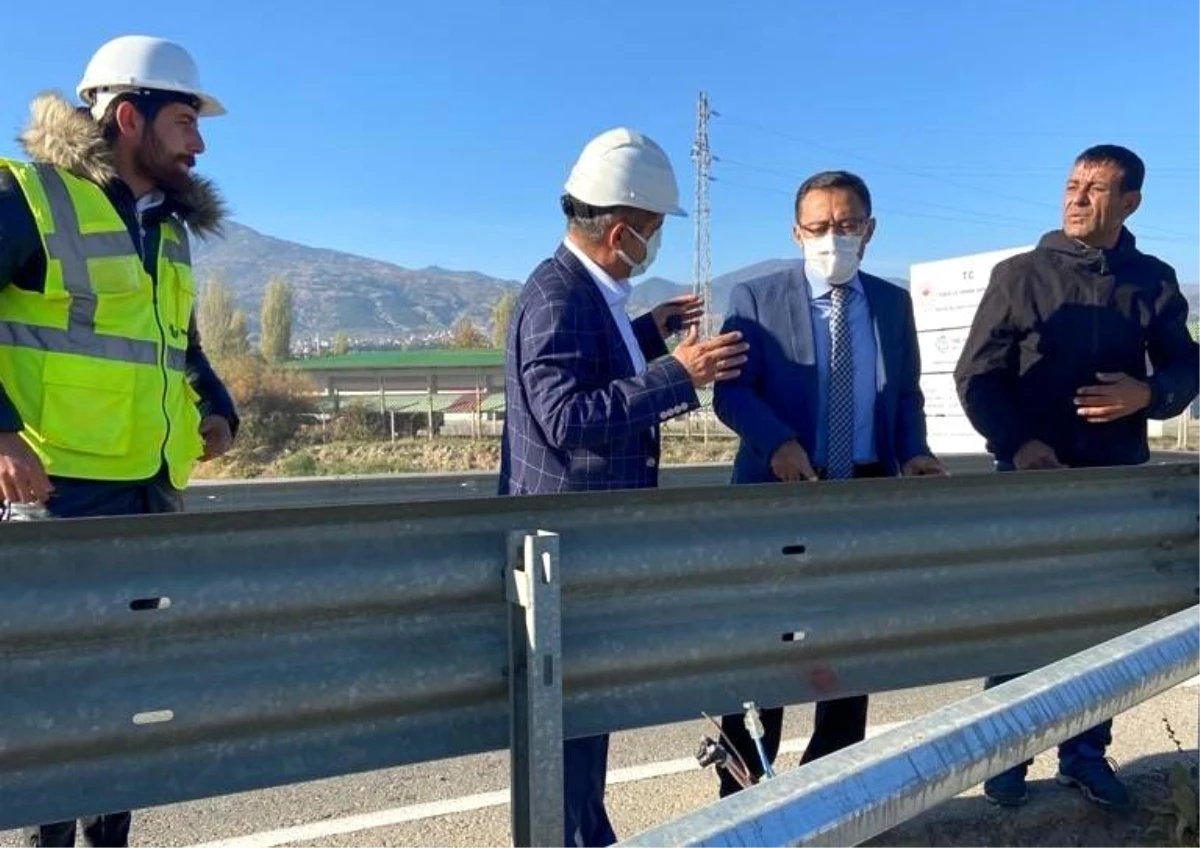 Alaşehir çevre yolu ışıklandırılıyor