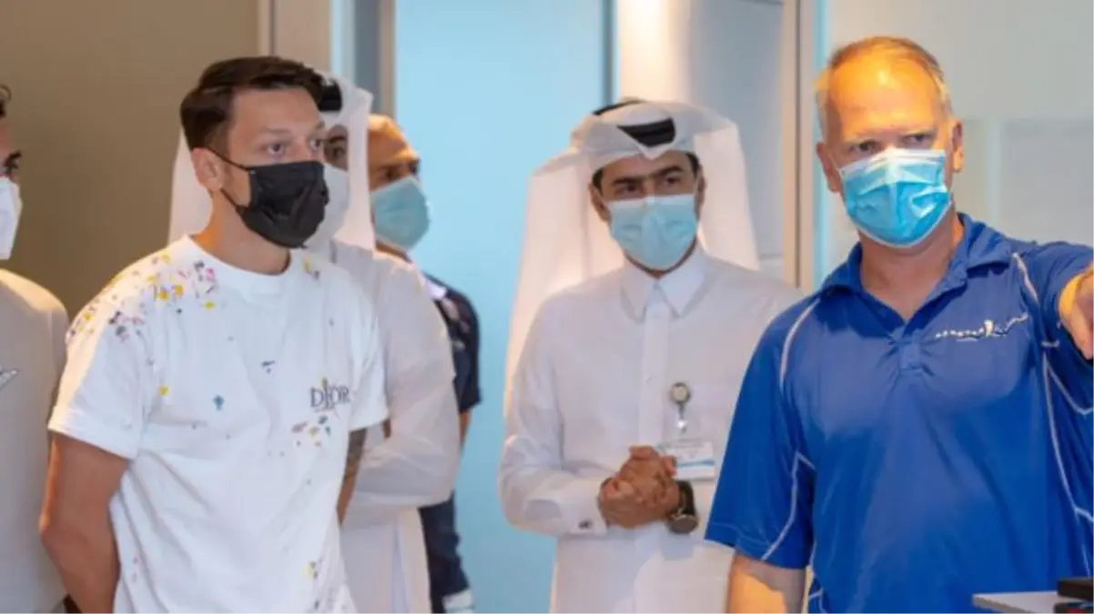 Ali Koç\'un uyarıları sonrası Mesut Özil\'den manidar Cuma mesajı