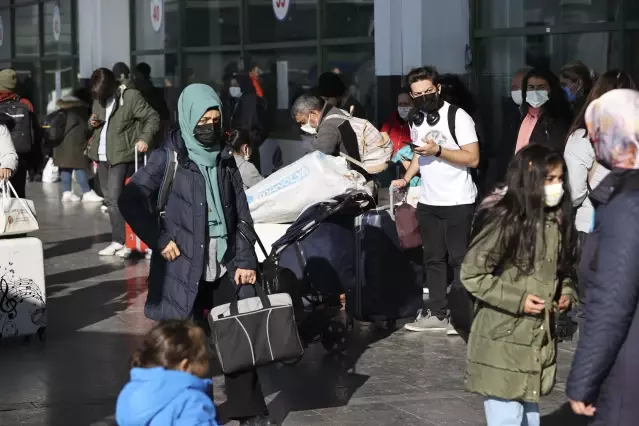 AŞTİ'de ara tatil öncesi yoğunluk