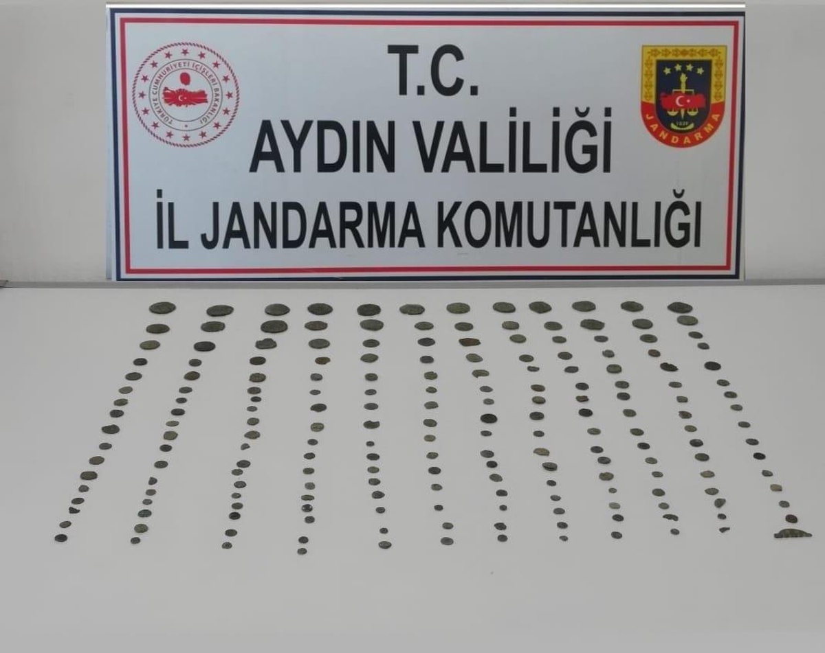 Aydın\'da gözlük kılıfında 199 sikke bulunan zanlı gözaltına alındı