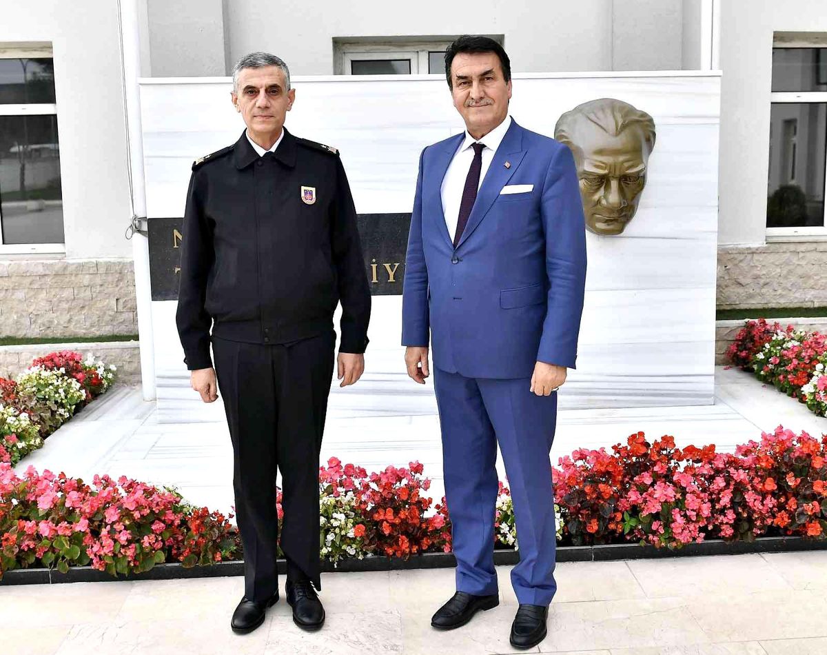 Başkan Dündar\'dan Tuğgeneral Yalçınkaya\'ya ziyaret