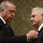 Tarihi zirvede Cumhurbaşkanı Erdoğan açıkladı: Binali Yıldırım, Türkiye'nin Aksakalı oldu