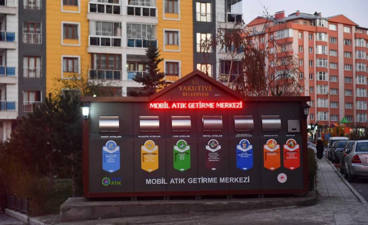 Erzurum\'a "Mobil Atık Getirme Merkezi" konteynırları yerleştirildi