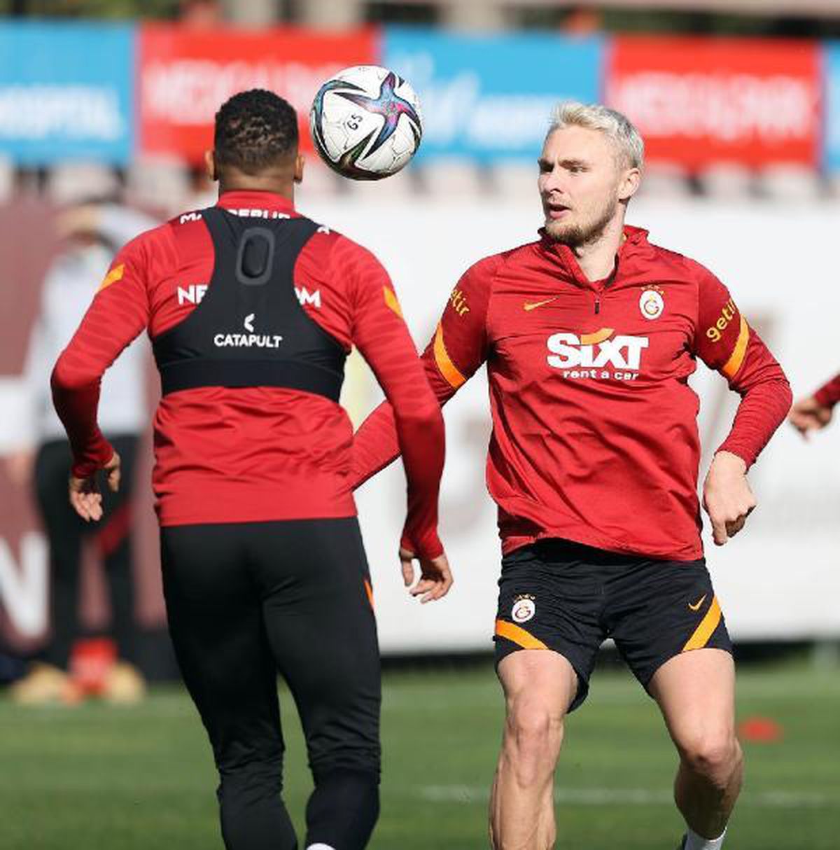 Galatasaray\'da Fenerbahçe mesaisi devam etti
