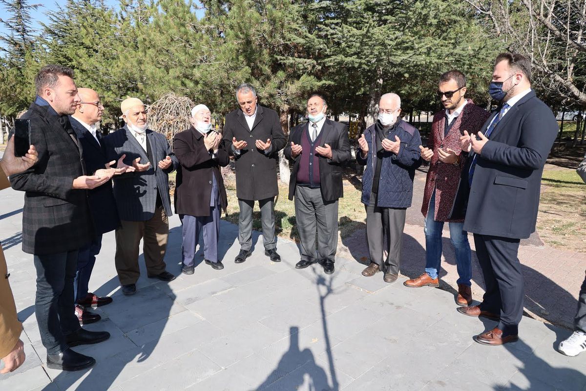 GÖRBİR Başkanı Erol Mutlu, Dr. Mehmet Savran\'a teşekkür etti