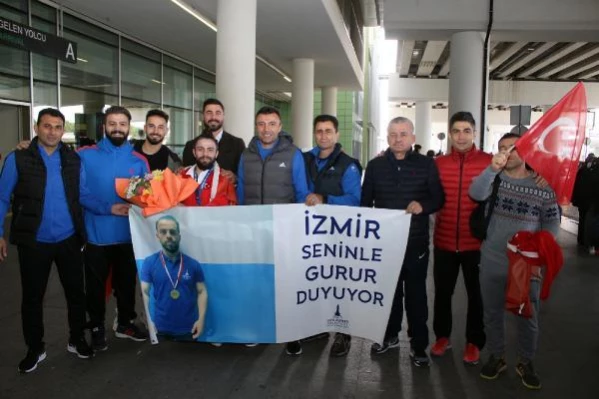 İzmir'in güreşteki gururuna özel karşılama