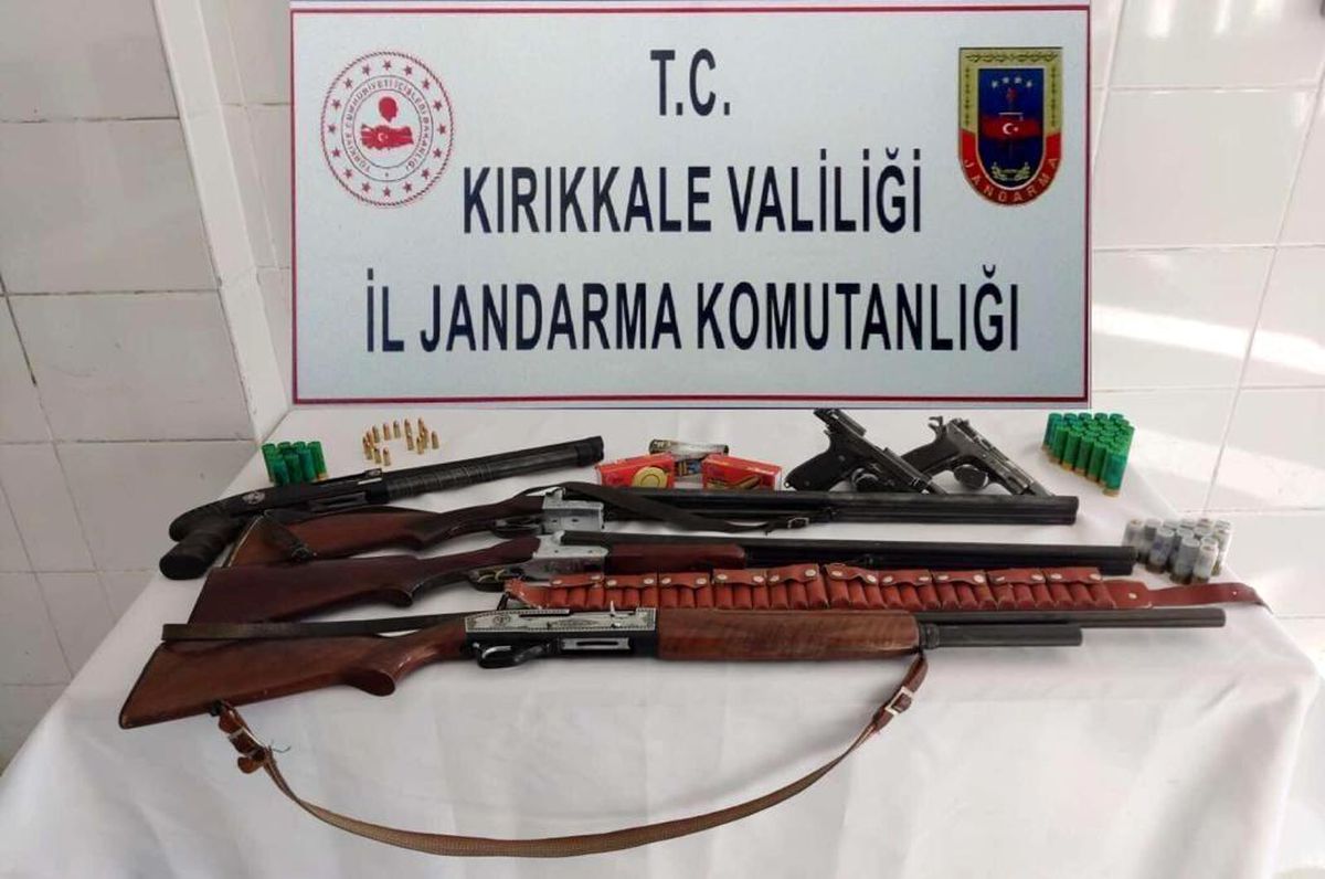 Son dakika! Jandarmadan 6 adrese operasyon: Ruhsatsız tabanca ve tüfek ele geçirildi