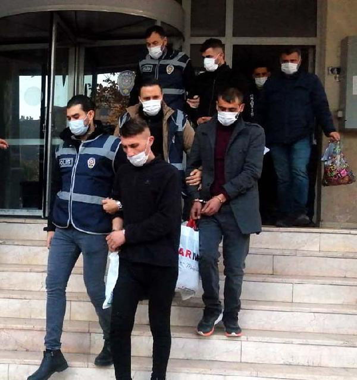 Kayseri\'de aranan 13 hükümlü yakalandı