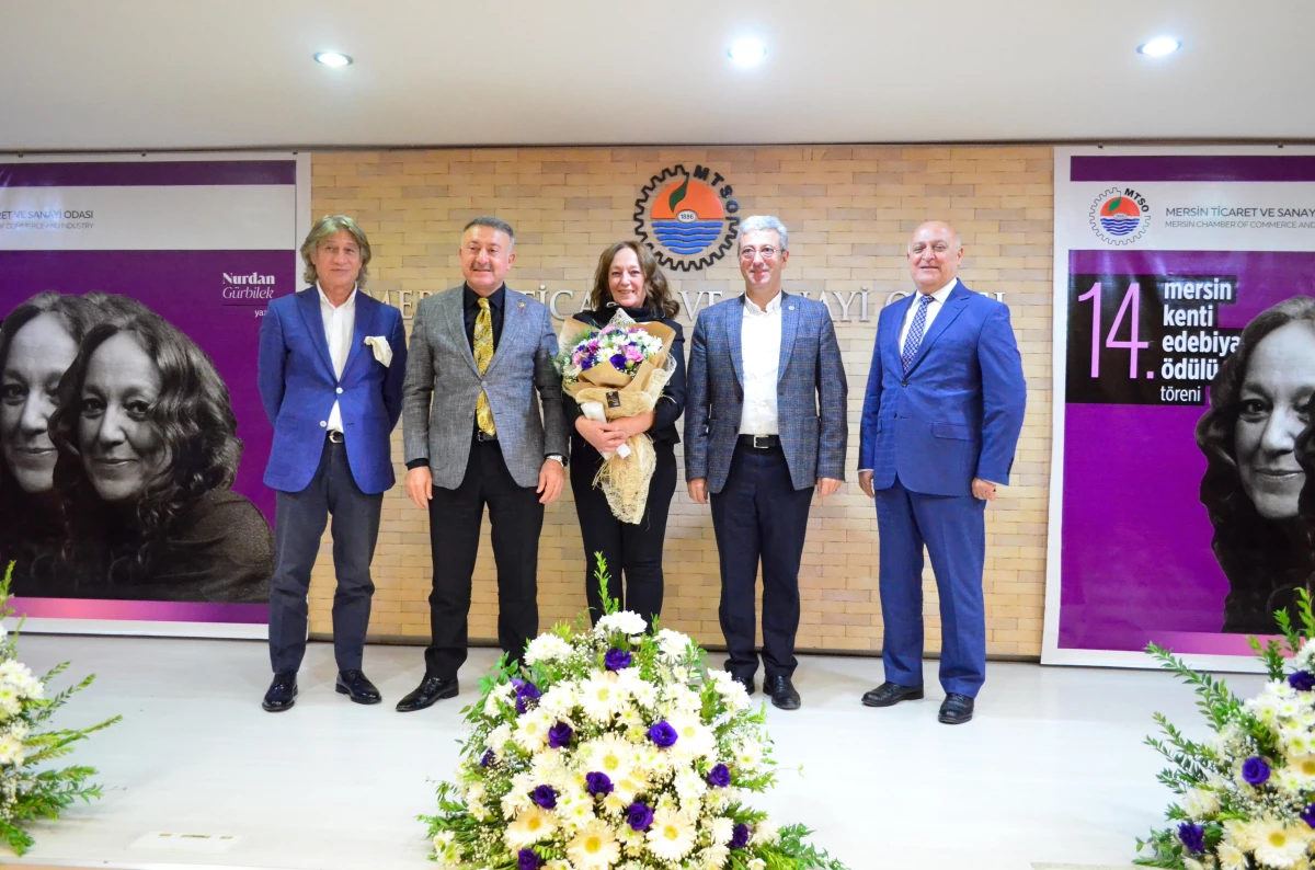 Mersin Kenti Edebiyat Ödülü yazar Nurdan Gürbilek\'e verildi