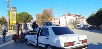 Otomobille çarpışan motosikletin sürücüsü yaralandı