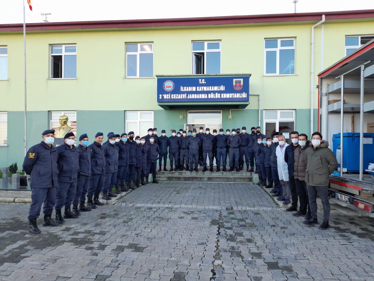 Samsun\'da cezaevinde görevli jandarmadan Türk Kızılaya kan bağışı