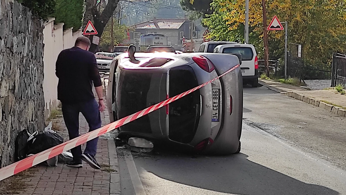 Sarıyer\'de otomobilin devrildiği kazada sürücü yaralandı