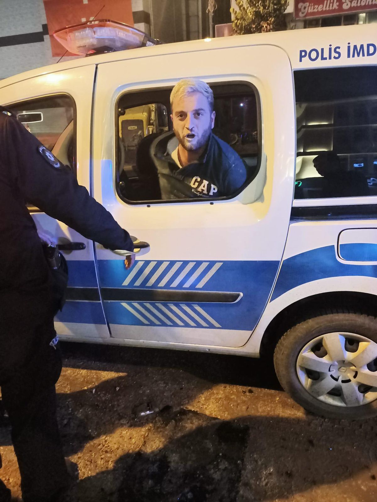 Tekirdağ\'da polisi darbeden 2 zanlı tutuklandı