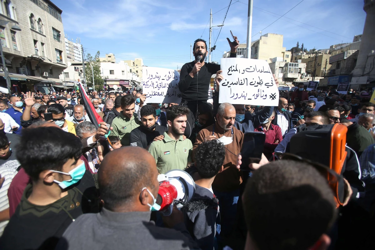Son dakika haberleri! Ürdün\'de hayat pahalılığı ve başbakanın yetkilerini artıran yasa protesto edildi
