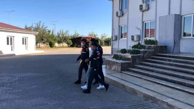 Antalya'da aranan 3 şahıs JASAT timlerince yakalandı