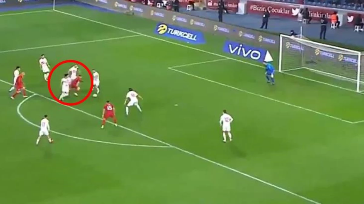 Artık Türkiye\'nin de bir Messi\'si var! Kerem Aktürkoğlu\'nun enfes golü mest etti