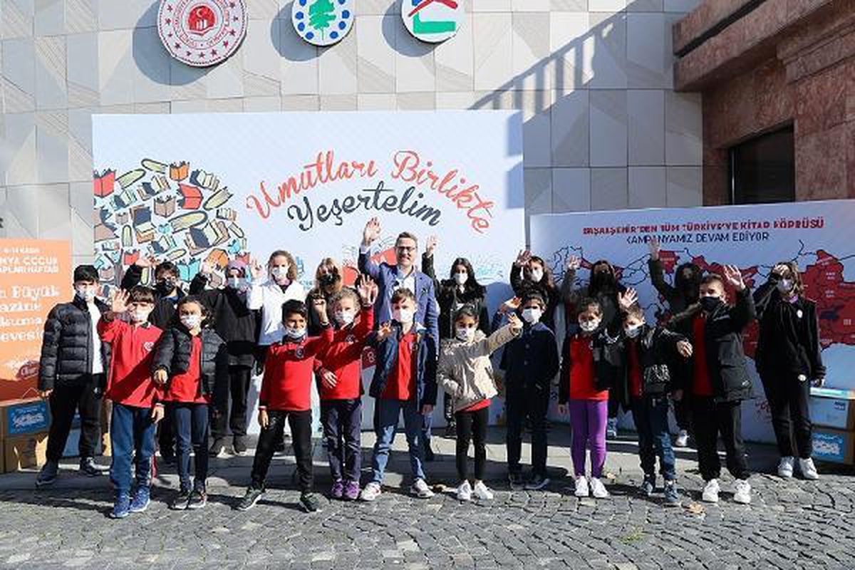 Başakşehir\'de başlatılan kitap projesi 42 şehre ulaştı