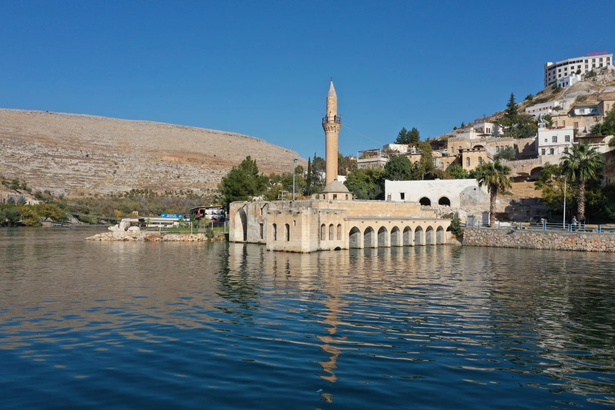 Son dakika haberi | Halfeti\'nin simgesi Ulu Cami su yüzeyinden yükseltilerek turizme kazandırılacak