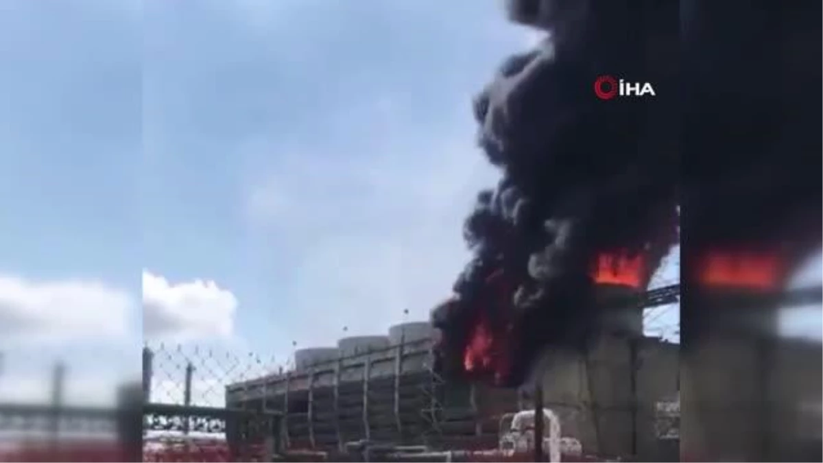 Meksika\'da petrol rafinerisinde korkutan yangını