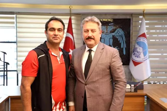 Melikgazi Belediyesi Spor Kulübü'nden milli başarı