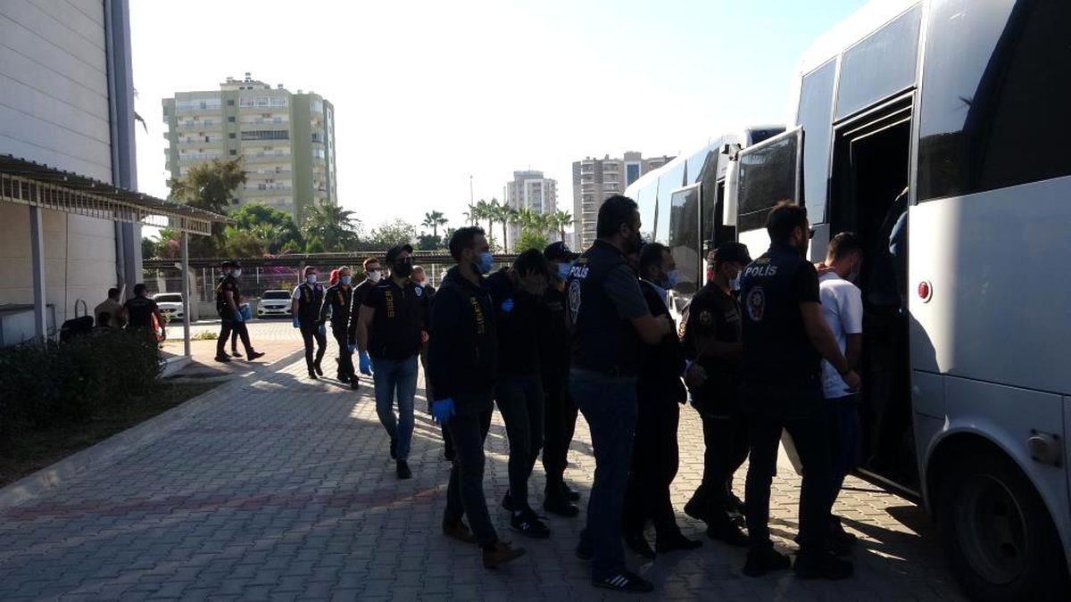 Son Dakika | Mersin\'deki dolandırıcılık operasyonunda 2 tutuklama