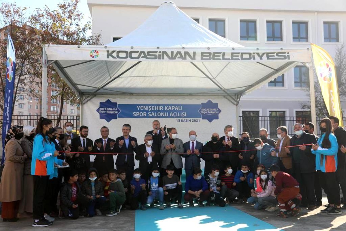 Yenişehir Spor Salonu açıldı