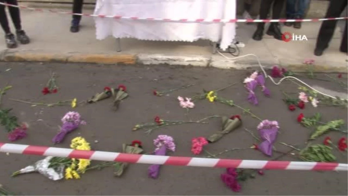 Kadınlar, Başak Cengiz\'in öldürüldüğü yere karanfil bıraktı