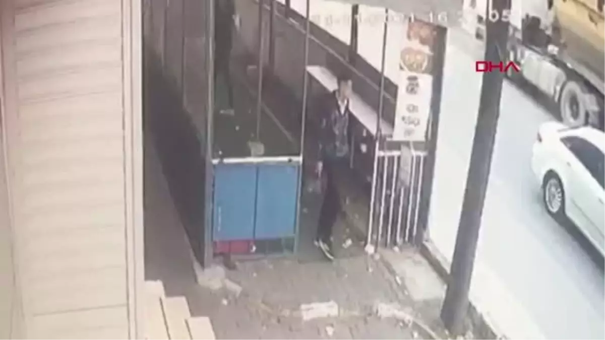 Son dakika haber: SULTANGAZİ\'DEKİ YANGINDA KUNDAKLAMA ŞÜPHESİ