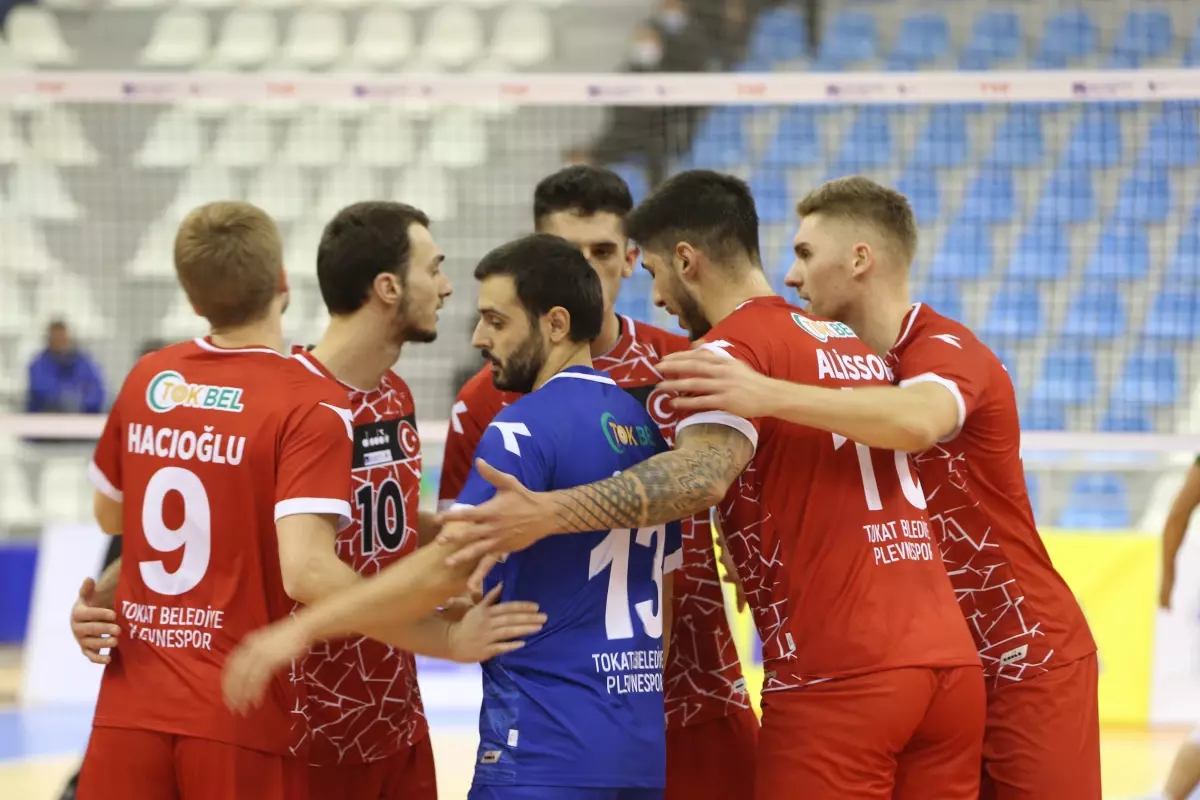 Voleybol: AXA Sigorta Efeler Ligi