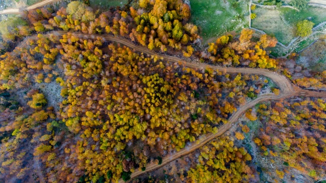 Amanos Dağları'ndaki sonbahar güzelliği drone görüntülerine yansıdı