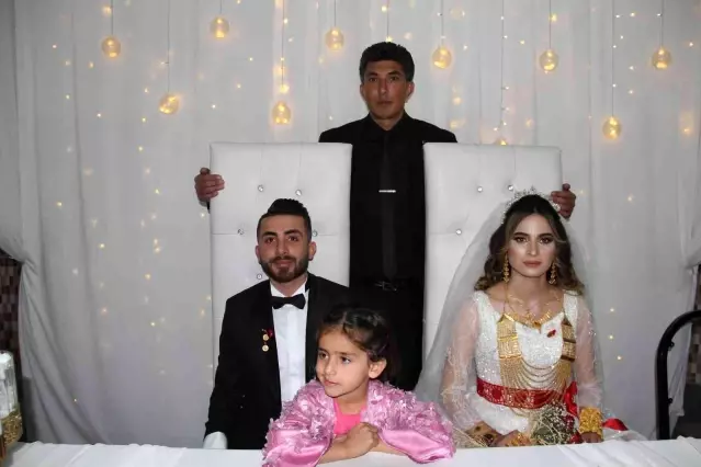 Aşiret düğününden rekor takı! Gelin ve damada toplam 1 milyon 258 bin TL takıldı