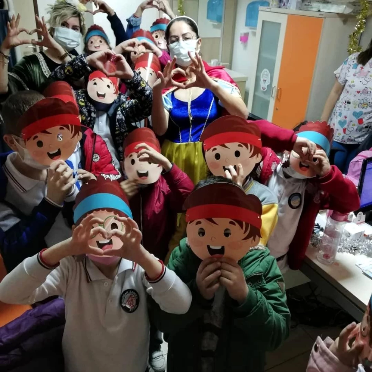 Aydın Kadın Doğum ve Çocuk Hastalıkları Hastanesi minik öğrencileri ağırladı