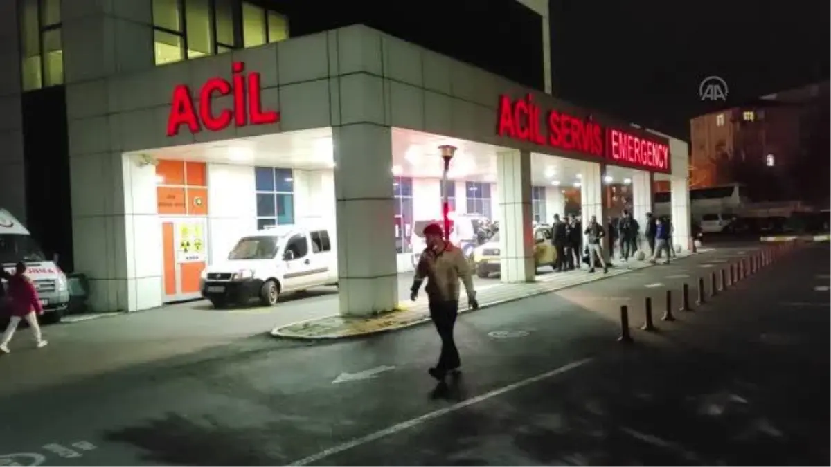 Bıçaklı kavgada 9 kişi yaralandı