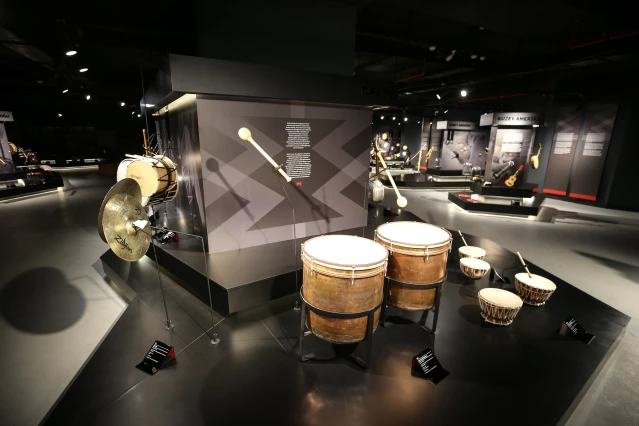 Müze notaların dilini dünyanın enstrümanıyla geleceğe taşıyor