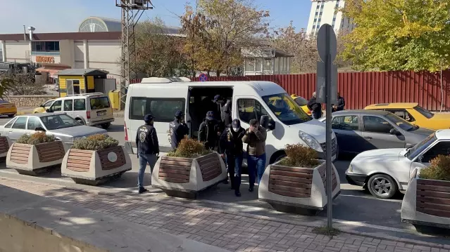 Elazığ merkezli operasyonda ATM dolandırıcılığı iddiasıyla 5 şüpheli yakalandı