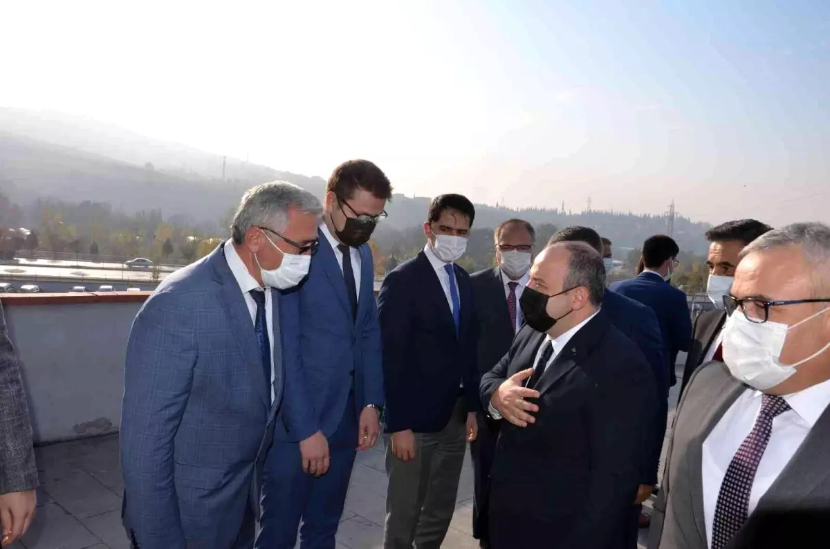 Son dakika politika: Sanayi ve Teknoloji Bakanı Varank Karabük\'te